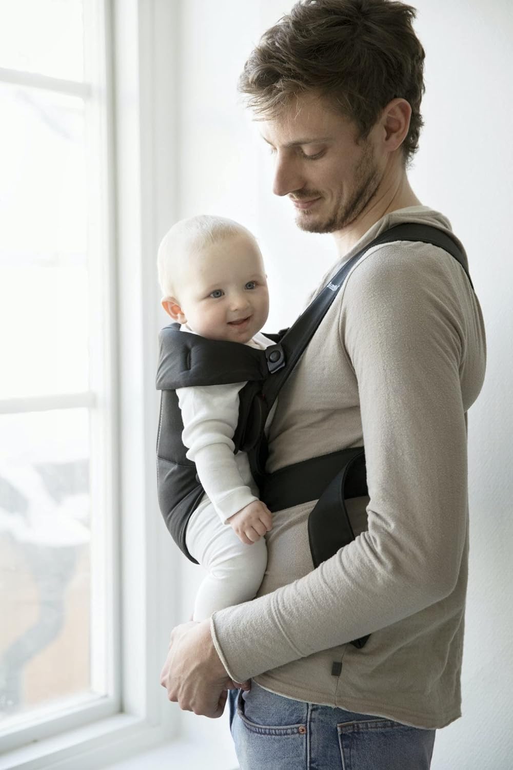 BabyBjörn Baby Carrier Mini, Cotton, Black - The Tribalist