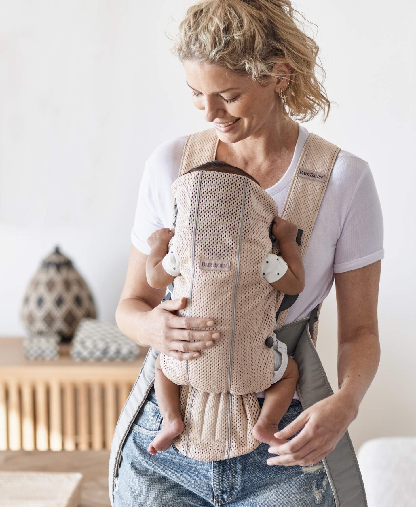 BabyBjörn Baby Carrier Mini, Cotton, Black - The Tribalist