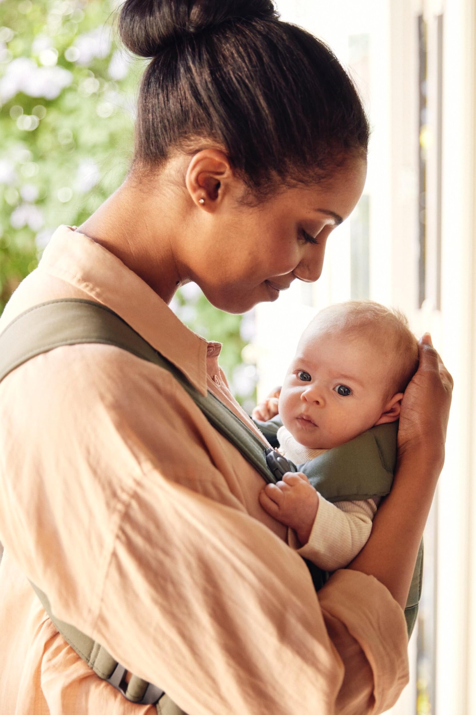 BabyBjörn Baby Carrier Mini, Cotton, Black - The Tribalist