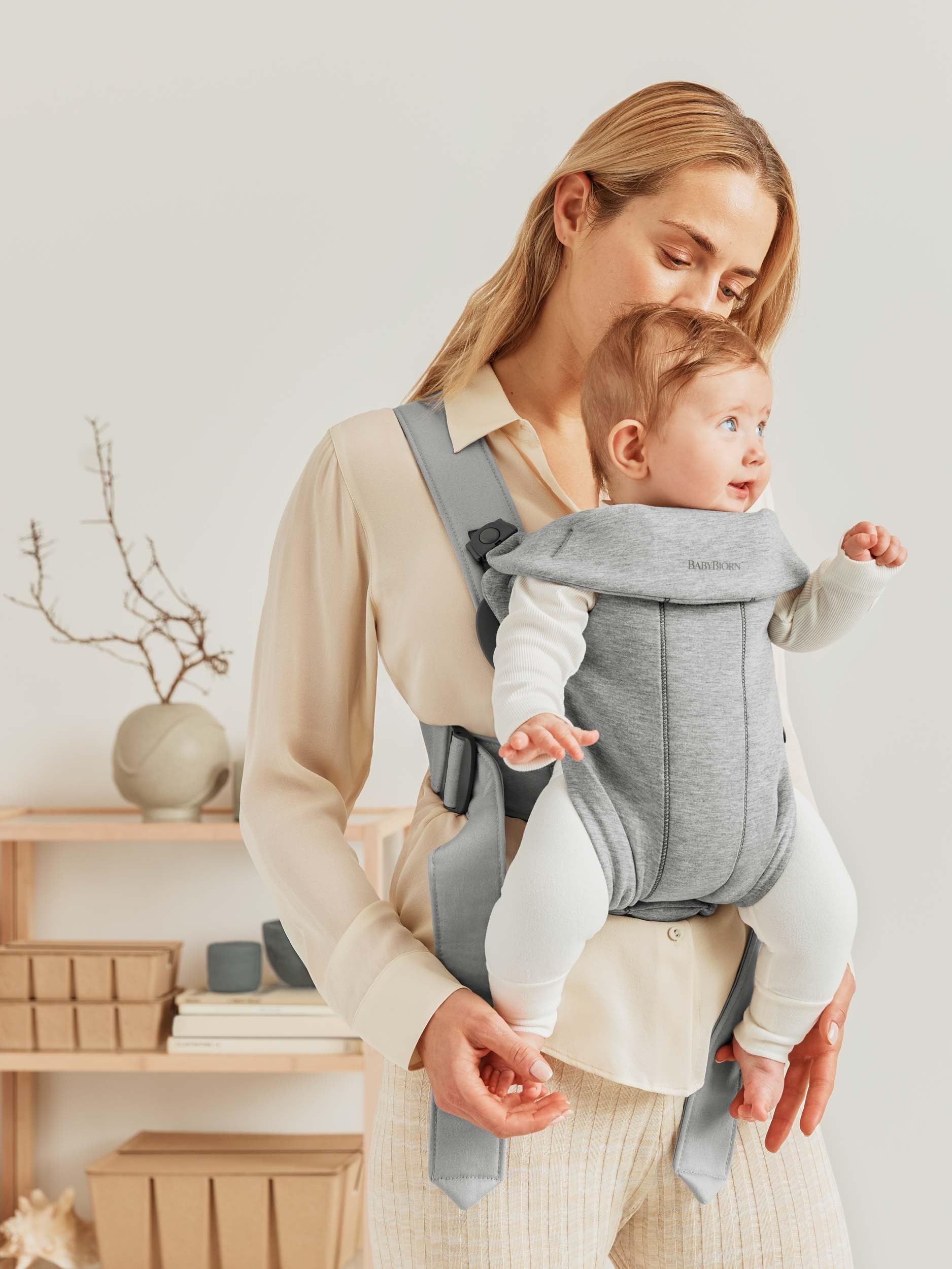 BabyBjörn Baby Carrier Mini, Cotton, Black - The Tribalist