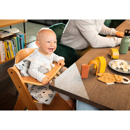 The Tribalist - Hauck Hauck: Alpha+ Grow Along Adjustable Wooden High Chair Seat with 5 Point Harness and Bumper Bar