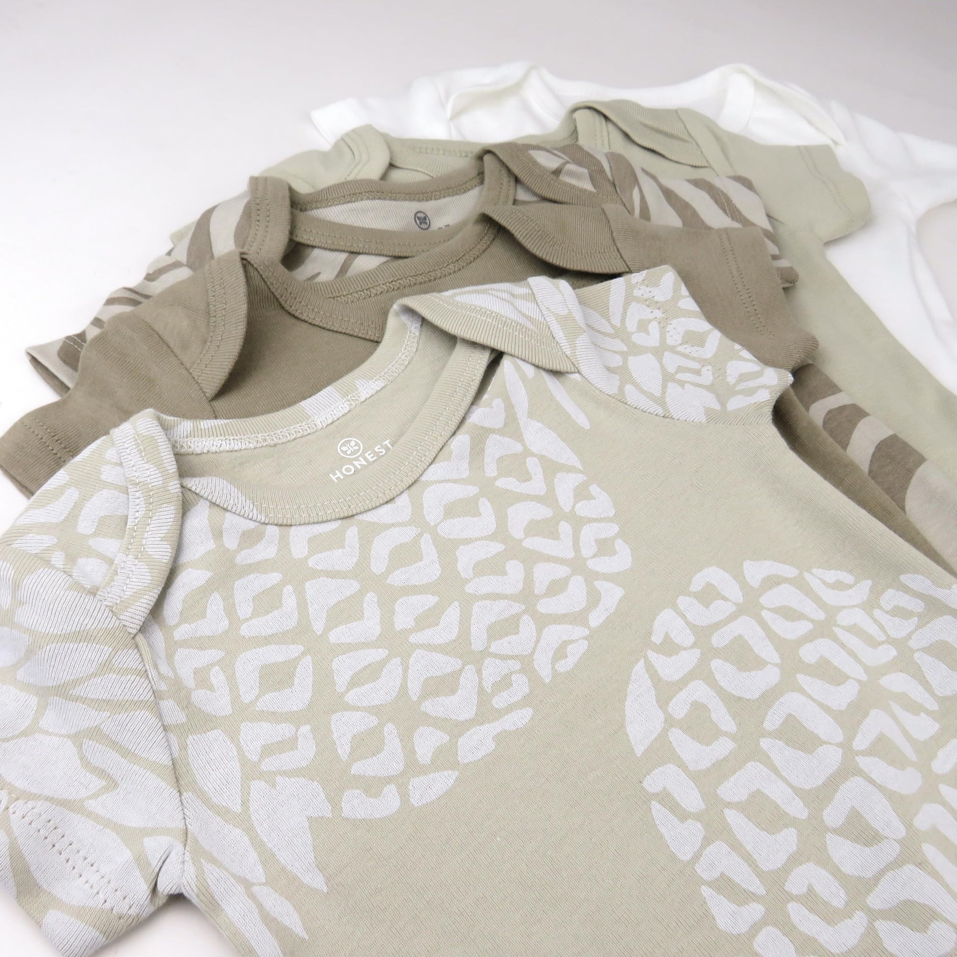 The Tribalist - HonestBaby: Organic Cotton Short-Sleeve Baby Bodysuits