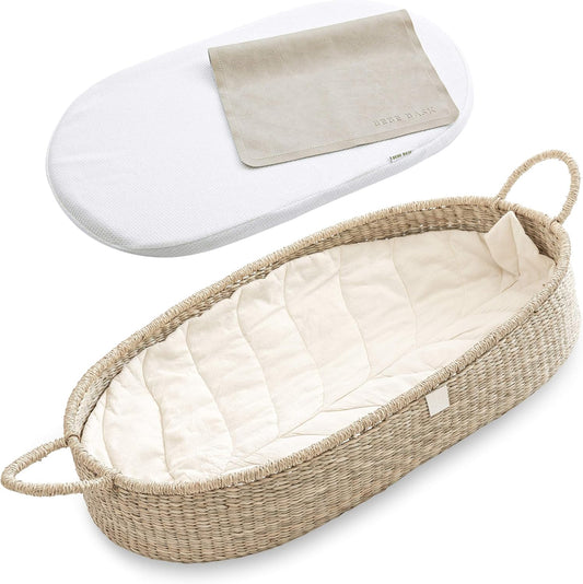 The Tribalist - BeBe Bask, Seagrass Baby Changing Basket – Luxury Leaf Liner, Waterproof Bamboo Pad & Vegan Leather Mat