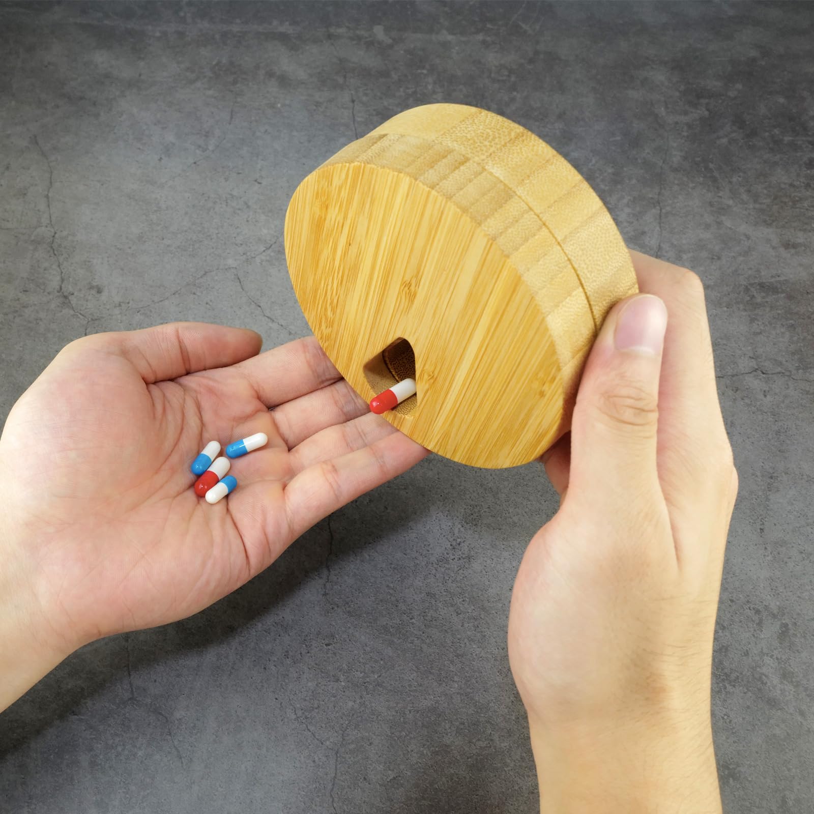 CHIEMONT: Wooden Portable Travel Pill Case with Velvet Bag - The Tribalist