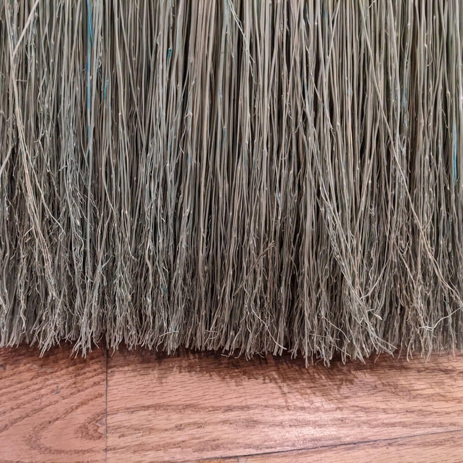 Lehman's: Amish - Made House Broom (55 inches) - The Tribalist